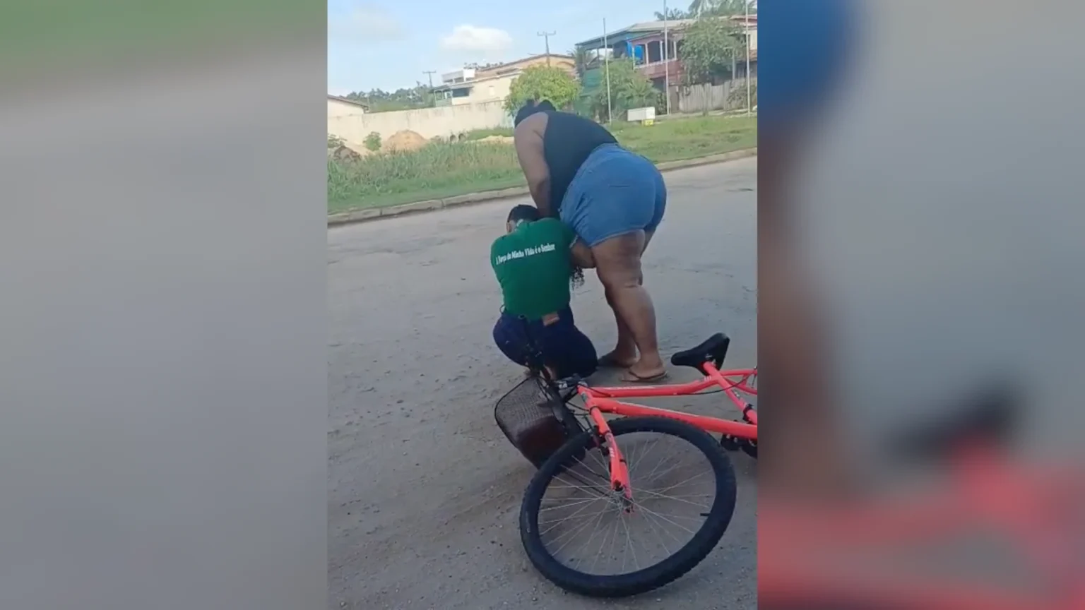 Mulher é atacada e tem cabelo cortado no “meio da rua” no Pará