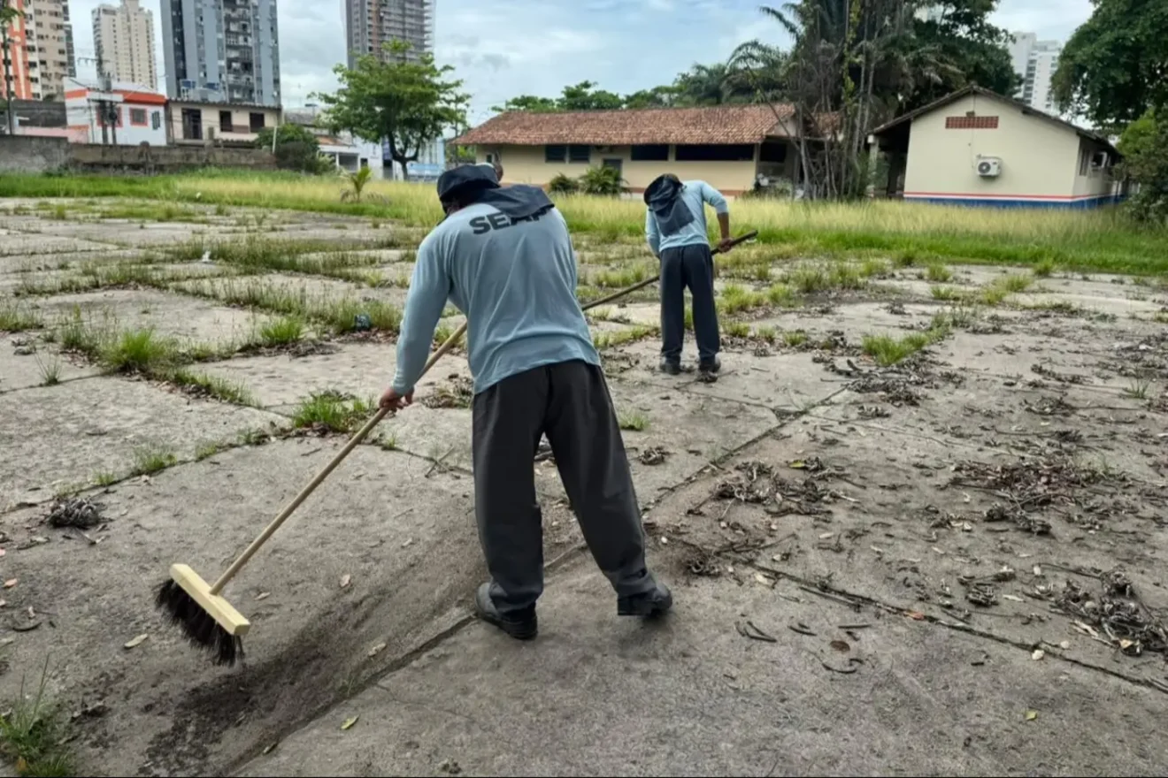 Presos ajudam a limpar escolas e reduzem pena com trabalho no Pará