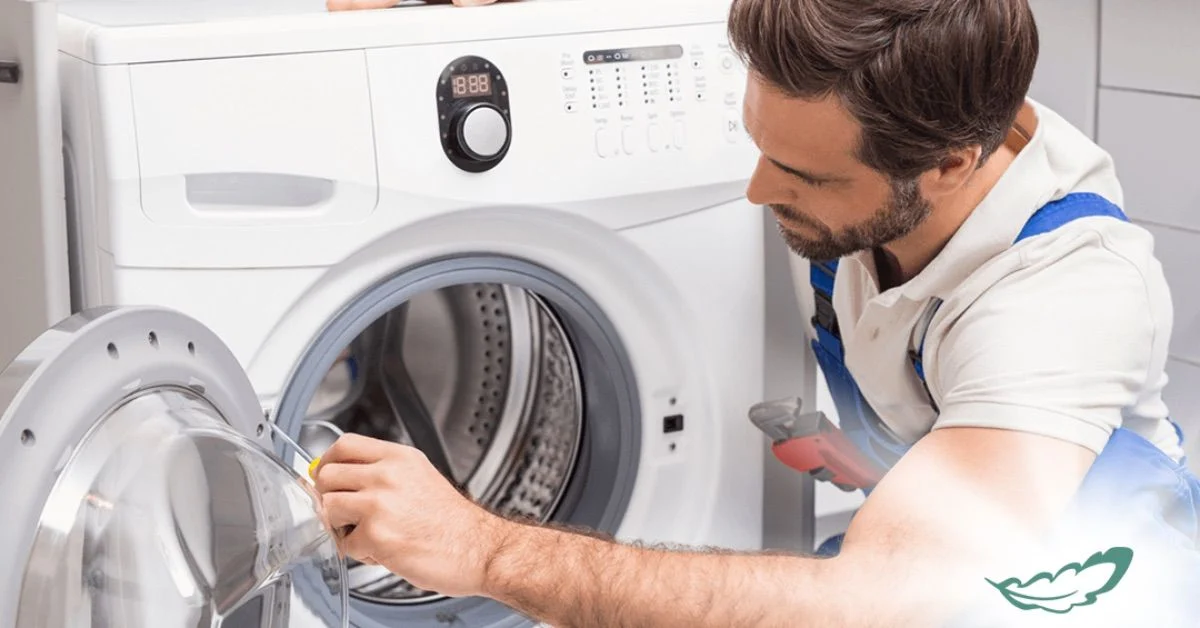 Vinagre ou sódio? Veja o jeito certo de limpar a máquina de lavar