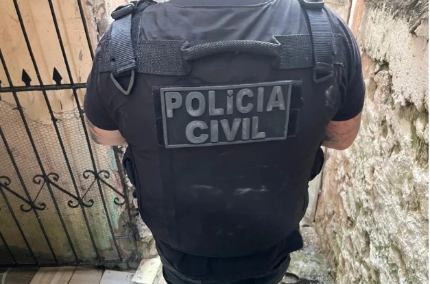 Homem finge ser líder religioso para dar golpes em mulheres
