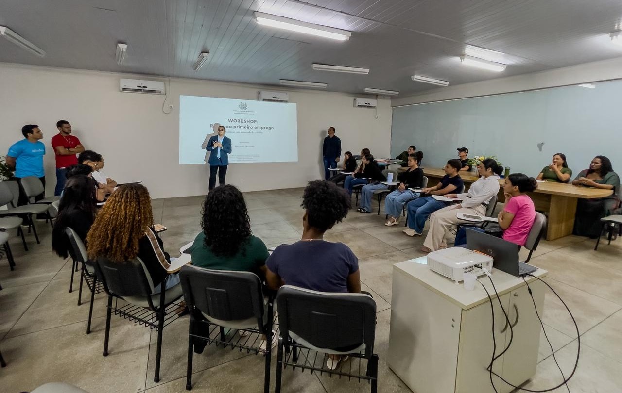 Prefeitura de Parauapebas promove workshop para preparar jovens para o primeiro emprego