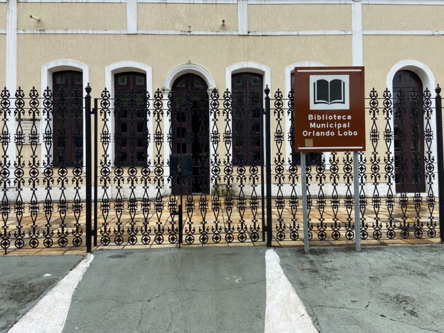Mulher é presa após invadir Biblioteca Municipal durante a madrugada em Marabá