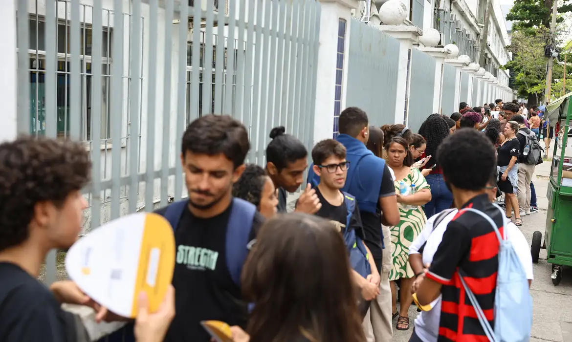Governo anuncia ferramentas para orientar candidatos do Enem