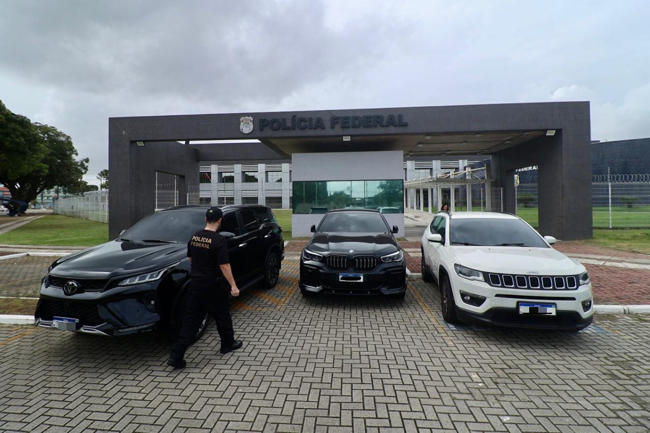 Servidor investigado por desvio de eletrônicos é preso; operação apreende dólares e carros de luxo no Pará