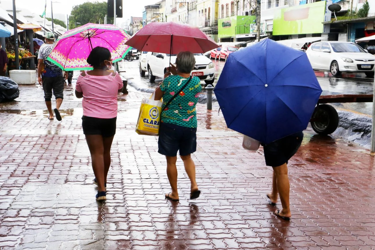 Inmet emite alerta de chuvas intensas no Pará e em quase todo o Brasil
