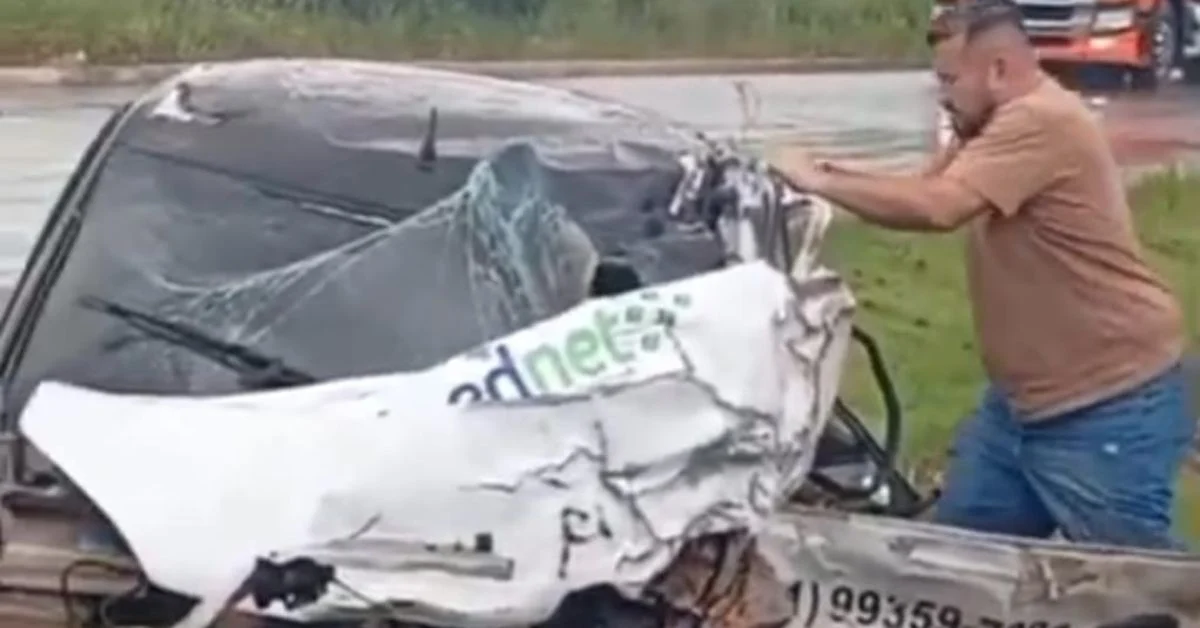 Grave acidente na BR-316 deixa motorista preso às ferragens no nordeste do Pará