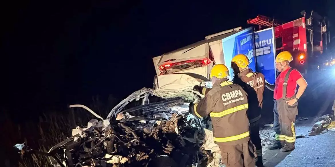 Motorista morre e três pessoas ficam feridas em acidente envolvendo ambulância no Pará