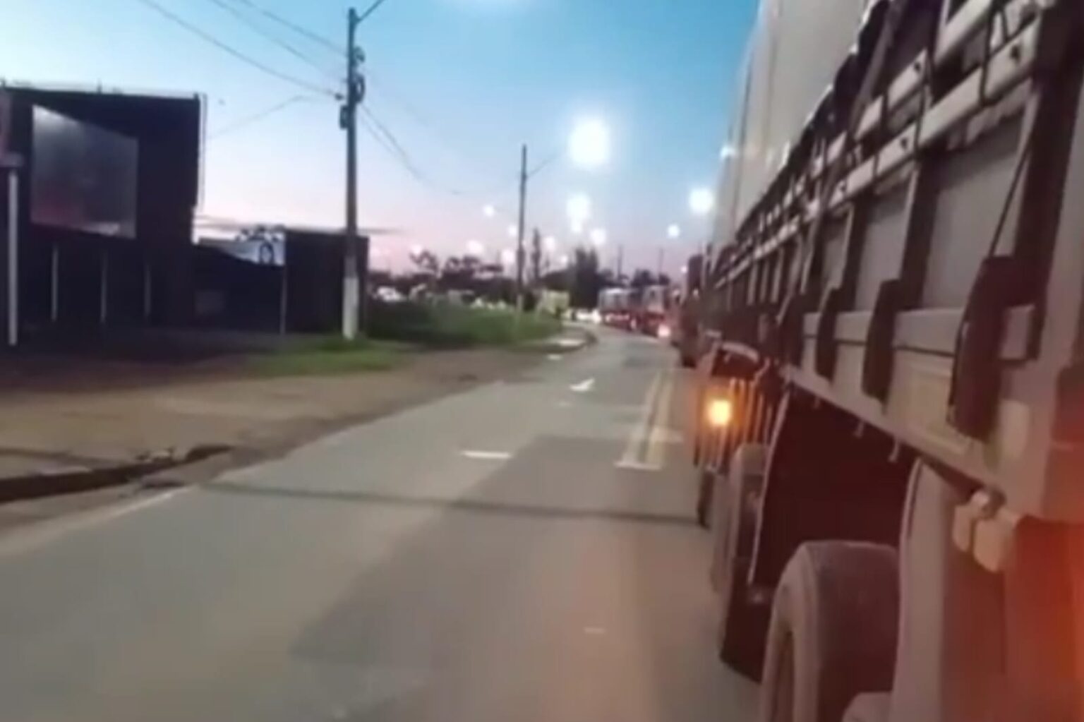 Ponte do Rio Tocantins é interditada por manifestantes em Marabá