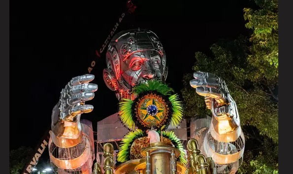 Oposição critica desfile homenageando Lula; Novo diz que vai pedir inelegibilidade