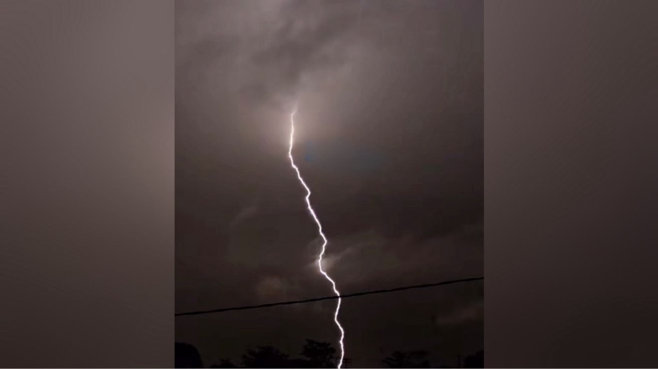 Raios e rajadas de vento marcam madrugada chuvosa em Marabá