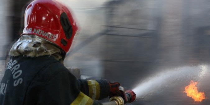Incêndio destrói casa de madeira em Parauapebas; caso pode ter ligação com facções