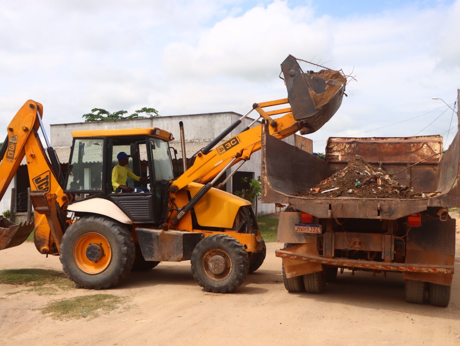 Prefeitura de Bom Jesus do Tocantins intensifica limpeza e manutenção das vias e reforça compromisso com a cidade