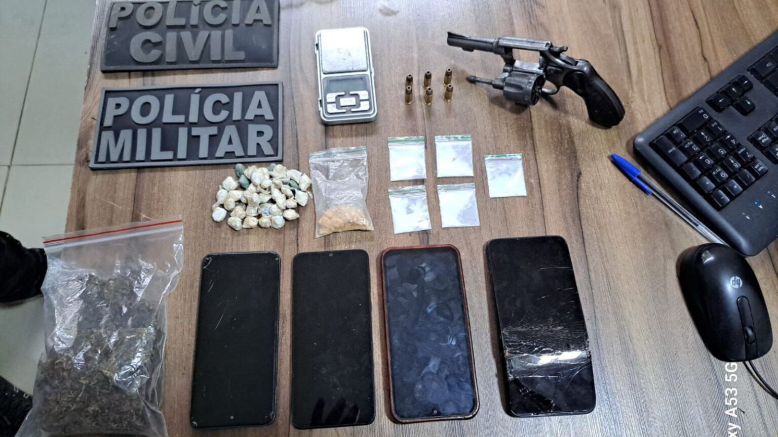 Suspeito de homicídio é preso em flagrante com arma e drogas em Parauapebas