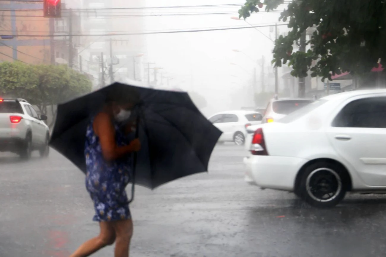 Inmet emite alertas amarelo e laranja de chuvas intensas para o Pará e outros estados