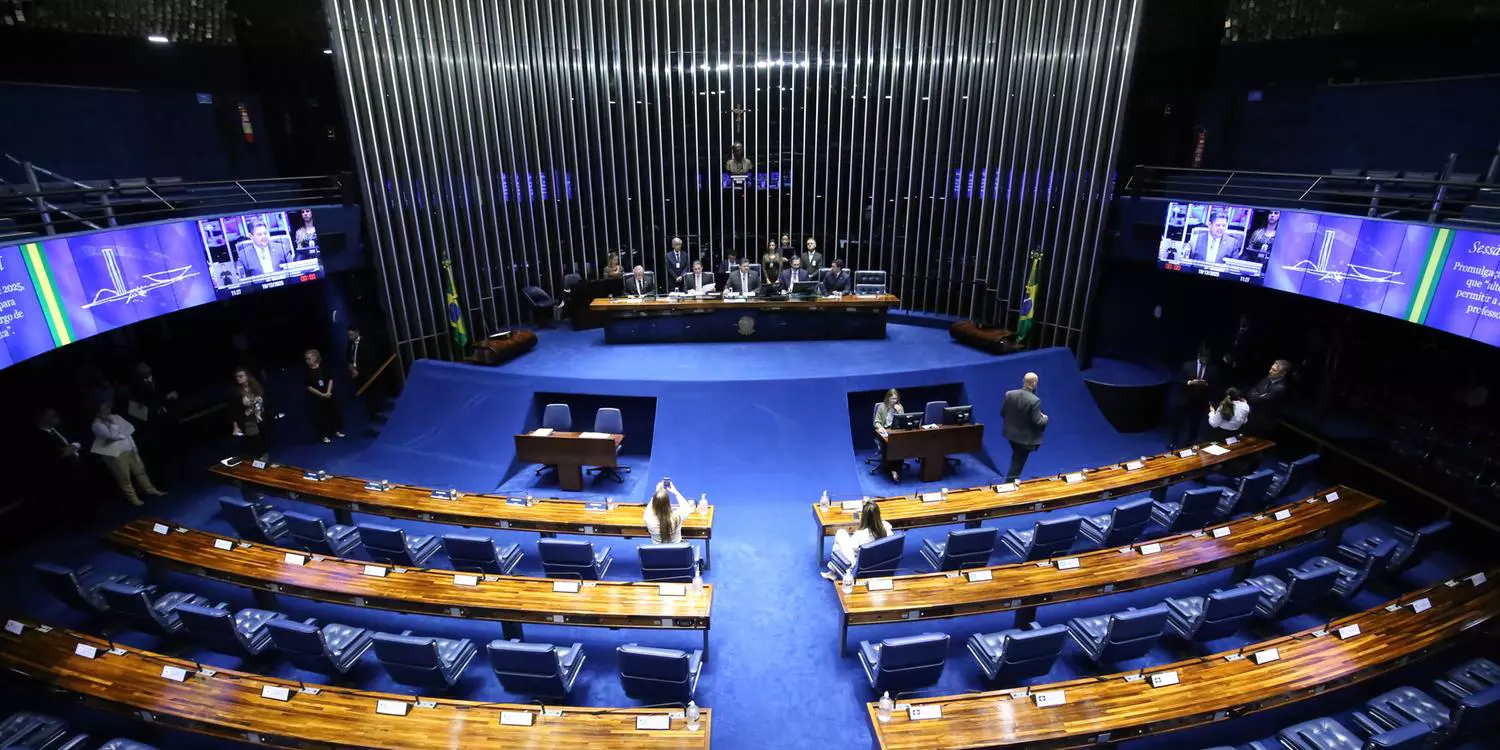 CCJ da Câmara aprova pedido de audiências com Haddad e Luiz Marinho sobre escala 6×1