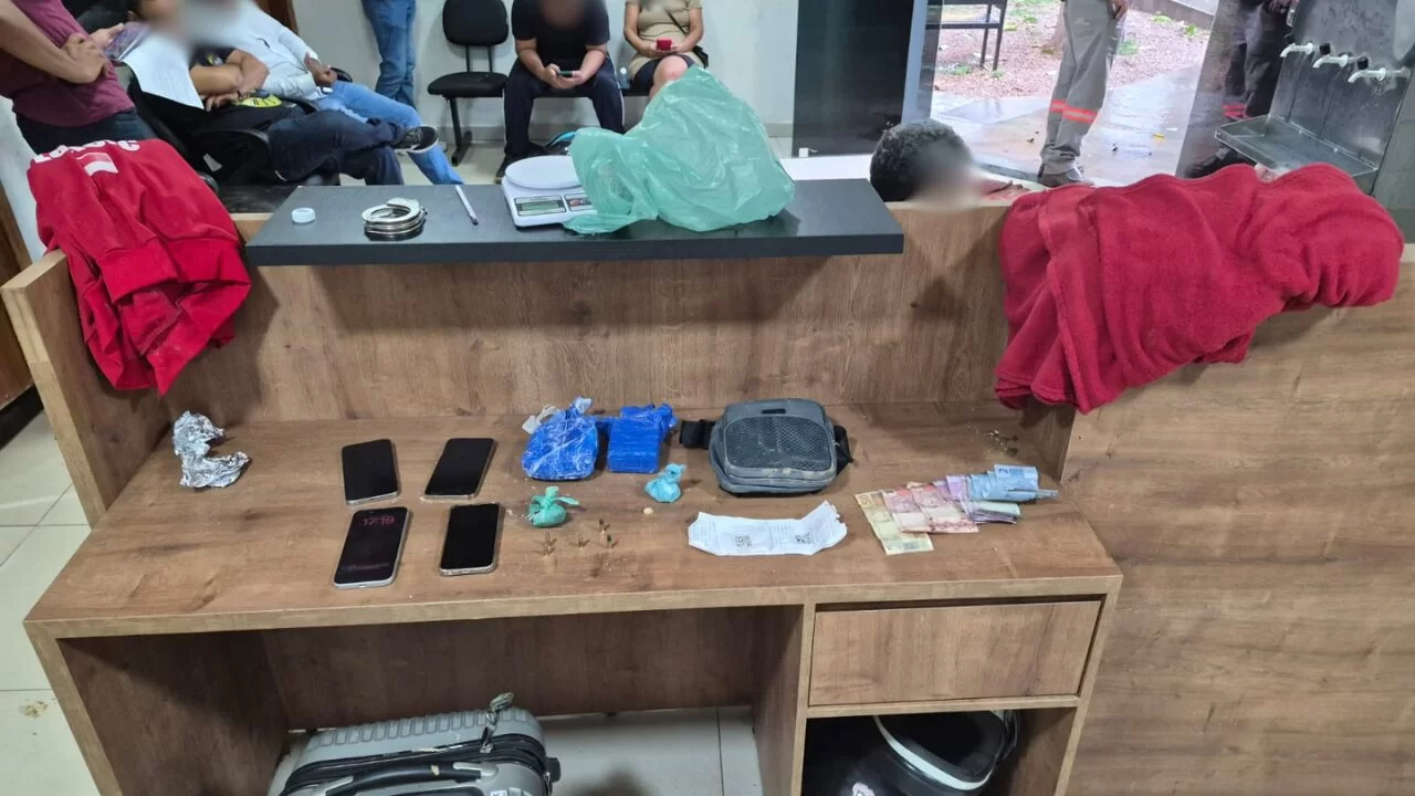 Suspeito de chefiar facção é preso com drogas e munições ao tentar fugir de Parauapebas