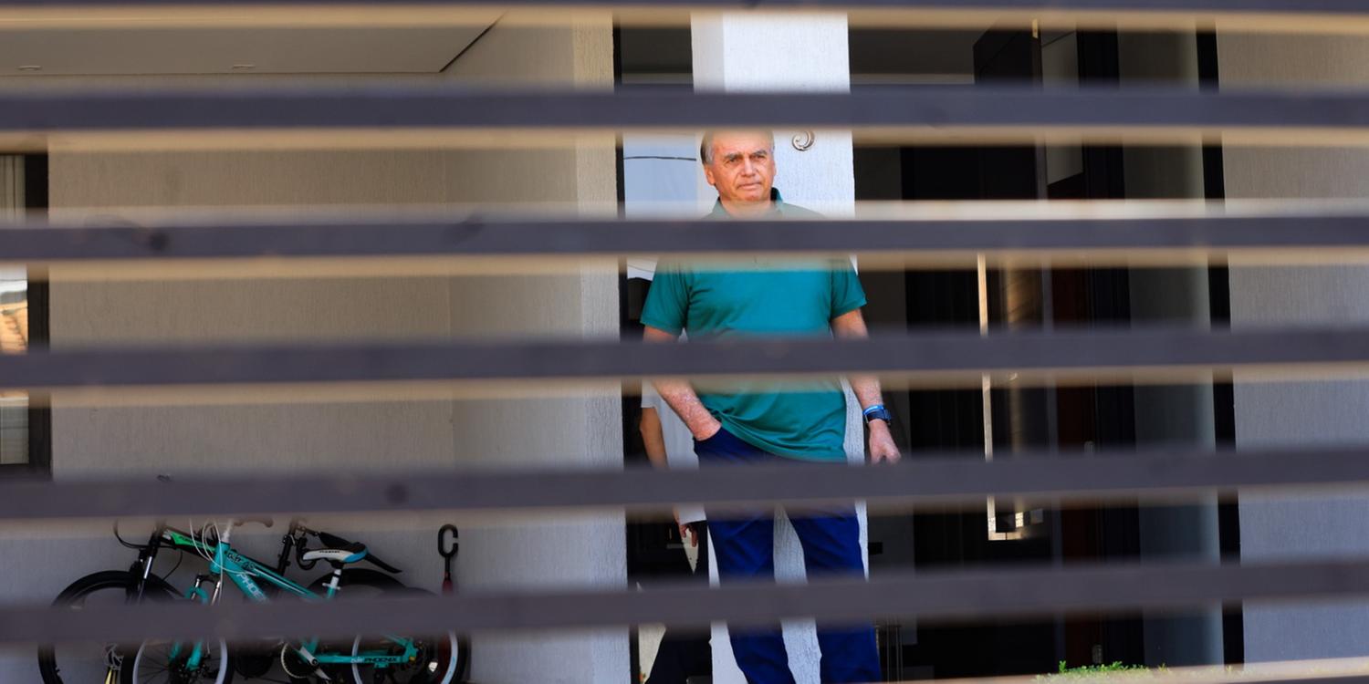 Michelle comemora domiciliar de Bolsonaro após se encontrar com Moraes