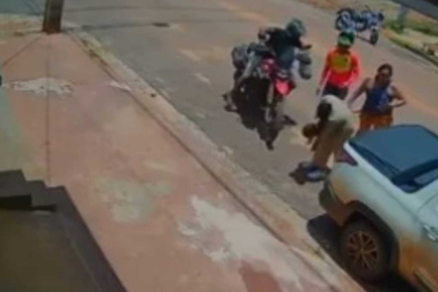 PM de folga ajuda a salvar bebê de 9 meses que se engasgou com maçã no Pará