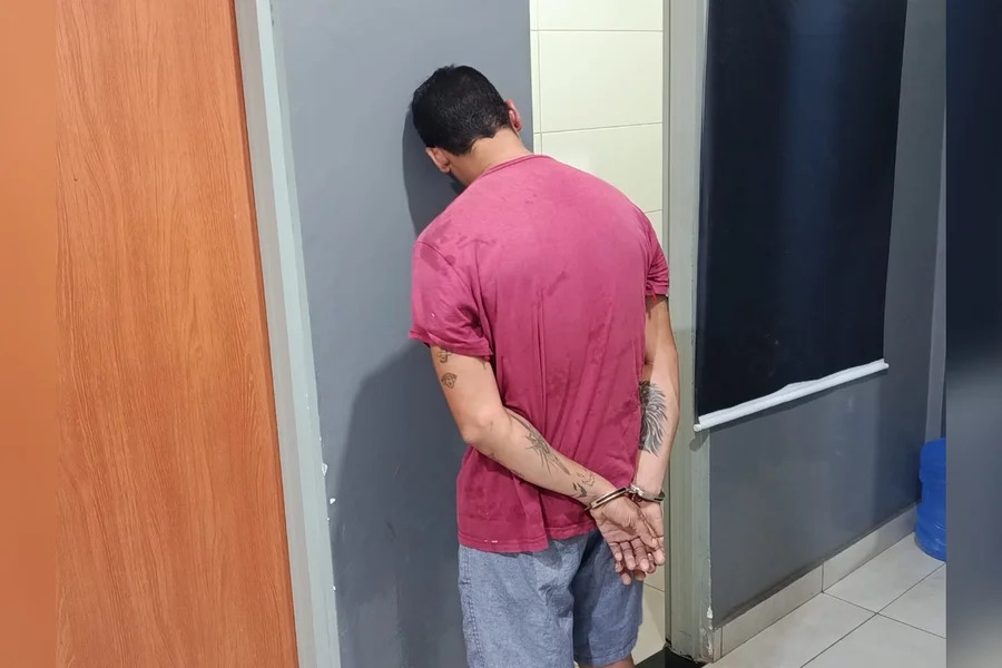 Cena de terror: homem compra gasolina e tenta queimar esposa viva