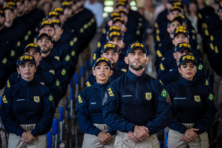 PRF conclui formação de novos policiais rodoviários federais