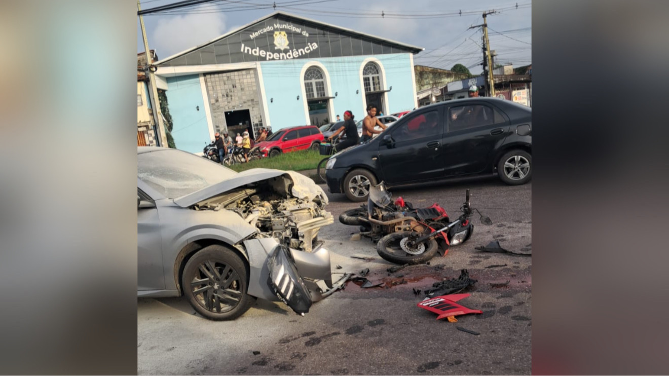 Acidente de trânsito é registrado em cruzamento movimentado no Pará