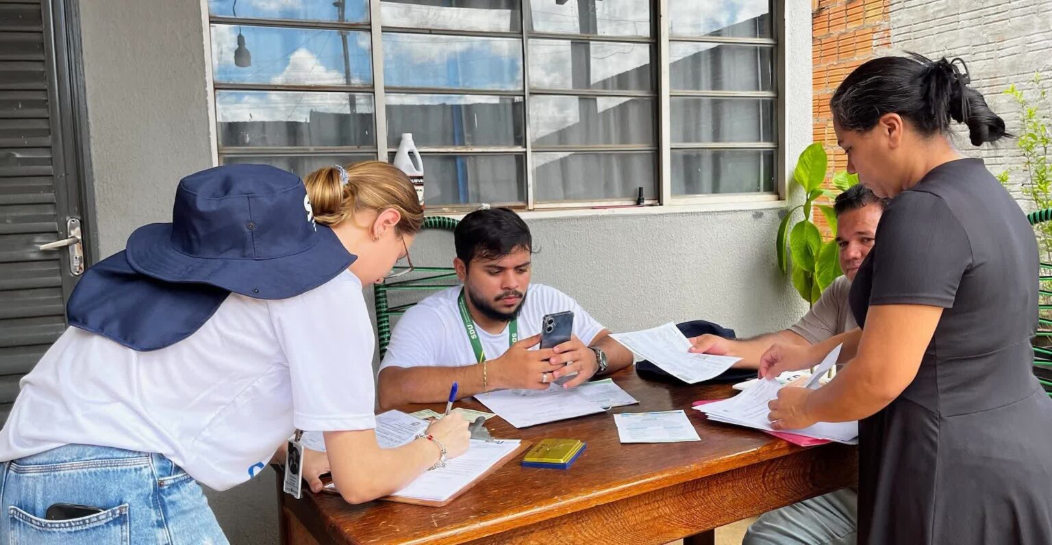 Moradores do Residencial Magalhães 2 começam a ser cadastrados para regularização fundiária