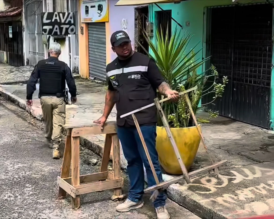 Operação remove cavaletes para coibir prática de guardar vagas públicas no Pará