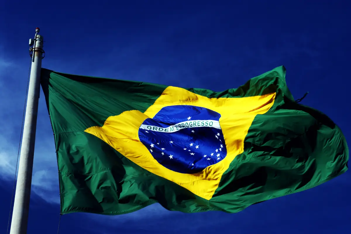Brasil alcança maior IDH da história e entra no grupo muito alto