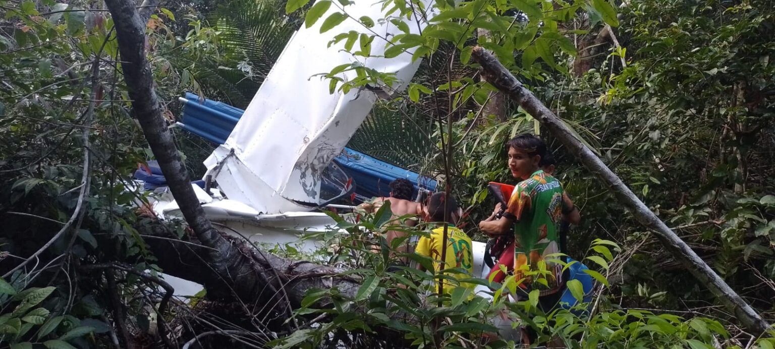 Avião de pequeno porte cai em área de mata no interior do Pará