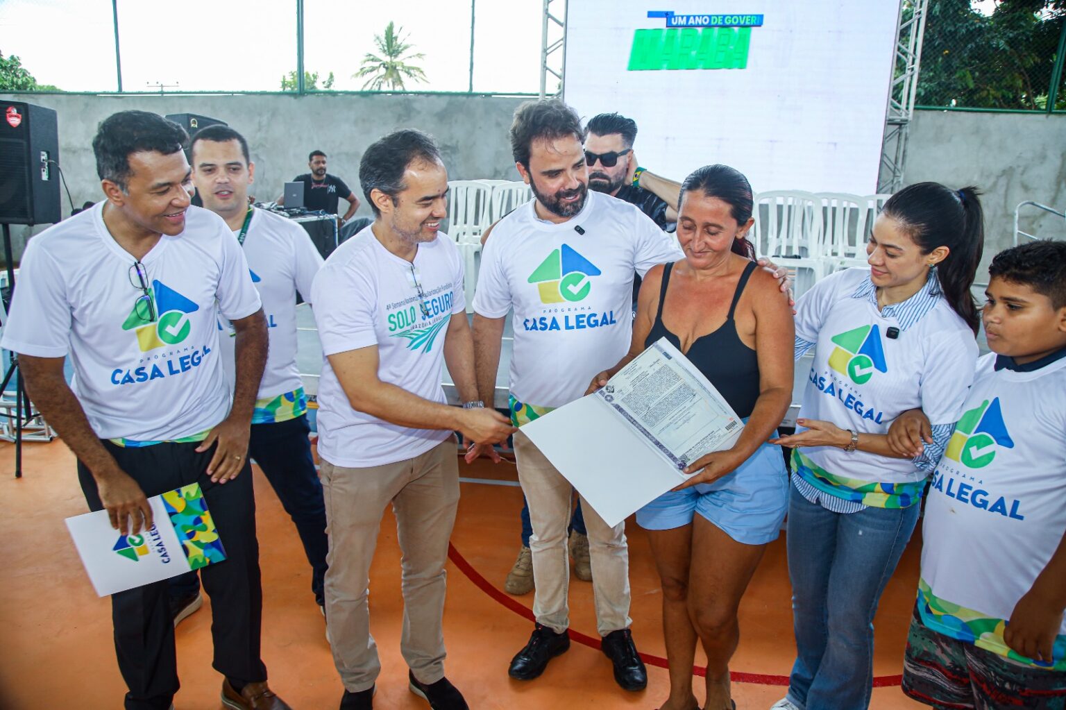 Prefeitura entrega 1.456 títulos de propriedade em maior regularização fundiária da história de Marabá