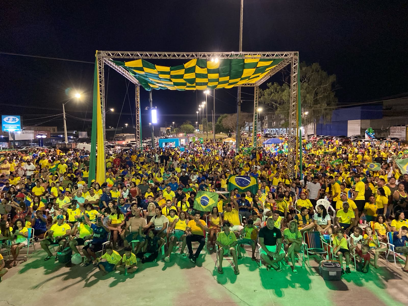 Fan Fest da Copa leva shows e telão com jogo do Brasil para diferentes núcleos da cidade