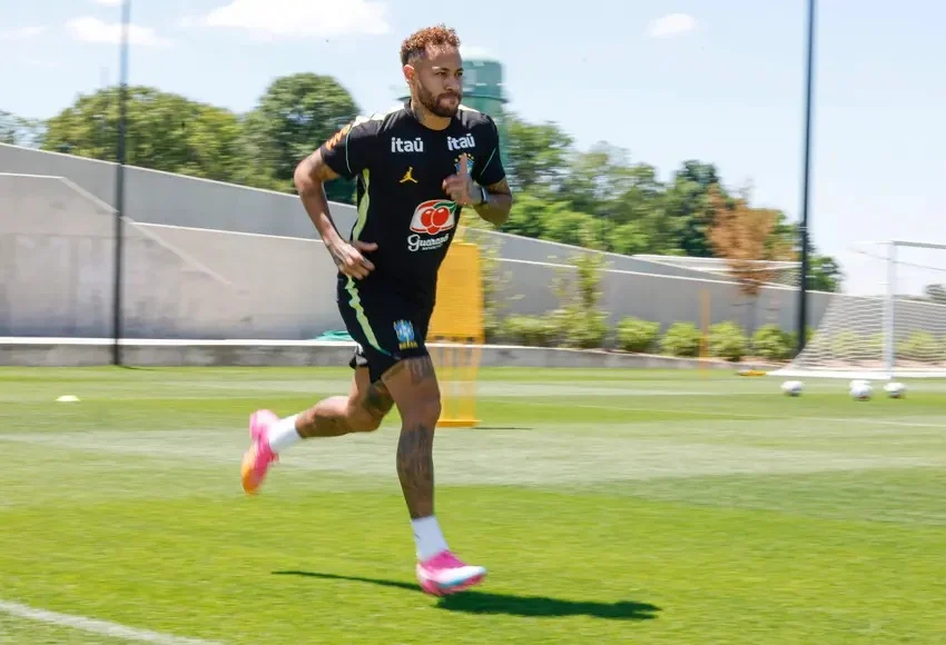 Neymar acelera recuperação e pode reforçar o Brasil ainda no mata-mata da Copa do Mundo
