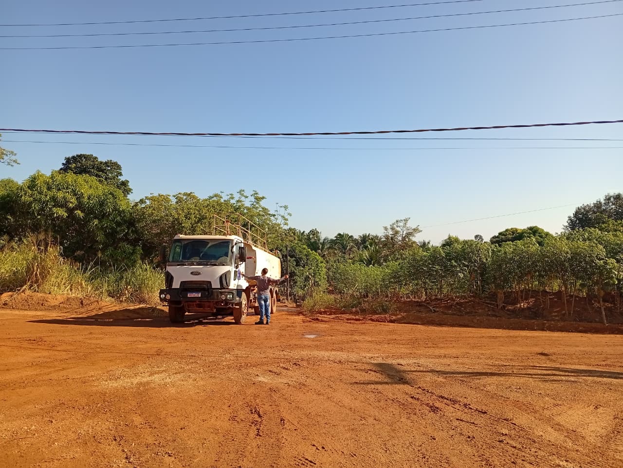 Prefeitura de Parauapebas intensifica recuperação de estradas rurais na Vila Piabanha e Comunidade Renascer