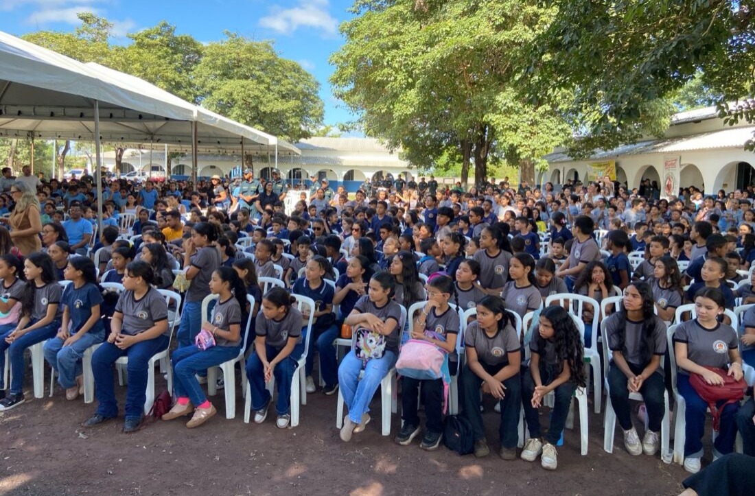 Formatura do Proerd reúne 1.400 alunos no 4º BPM em Marabá