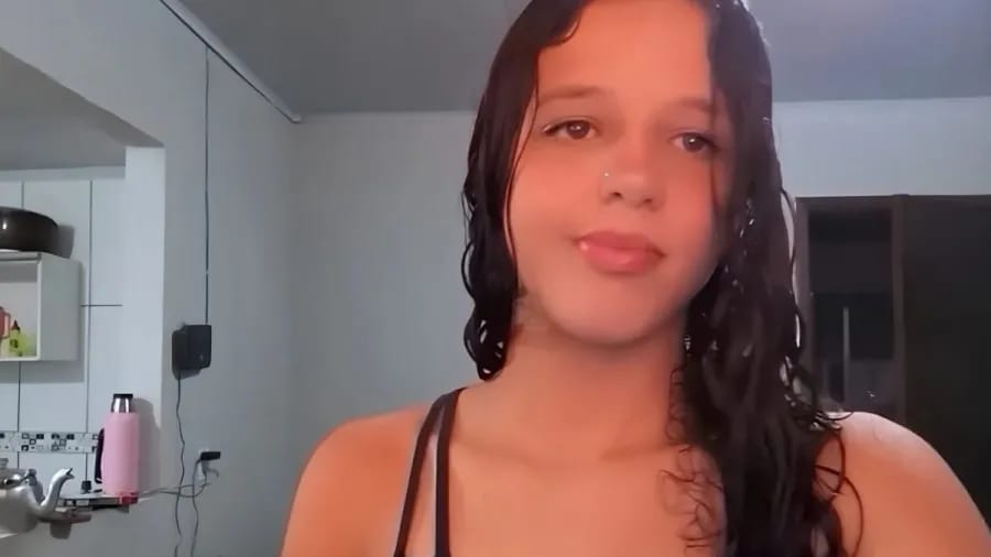 Adolescente de 14 anos é morta a tijoladas por amigo no Paraná