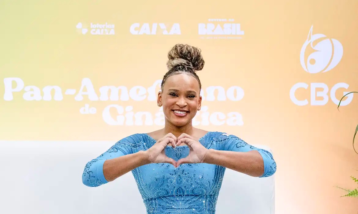 Rebeca Andrade volta com ouro no Pan-Americano de ginástica artística