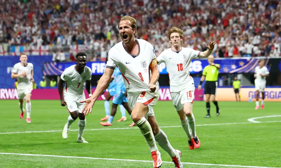 Inglaterra elimina RD Congo com dois gols de Kane e avança às oitavas
