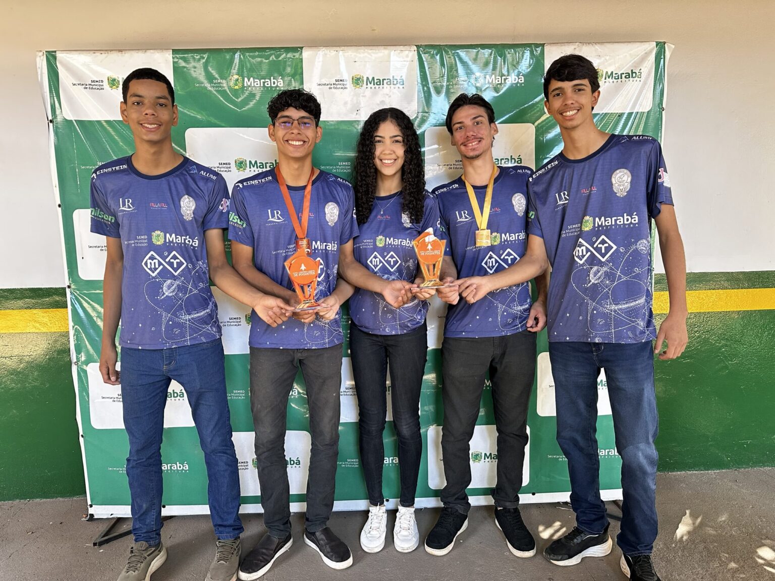 Alunos da Escola Anísio Teixeira garantem vaga na etapa nacional da Jornada de Foguetes