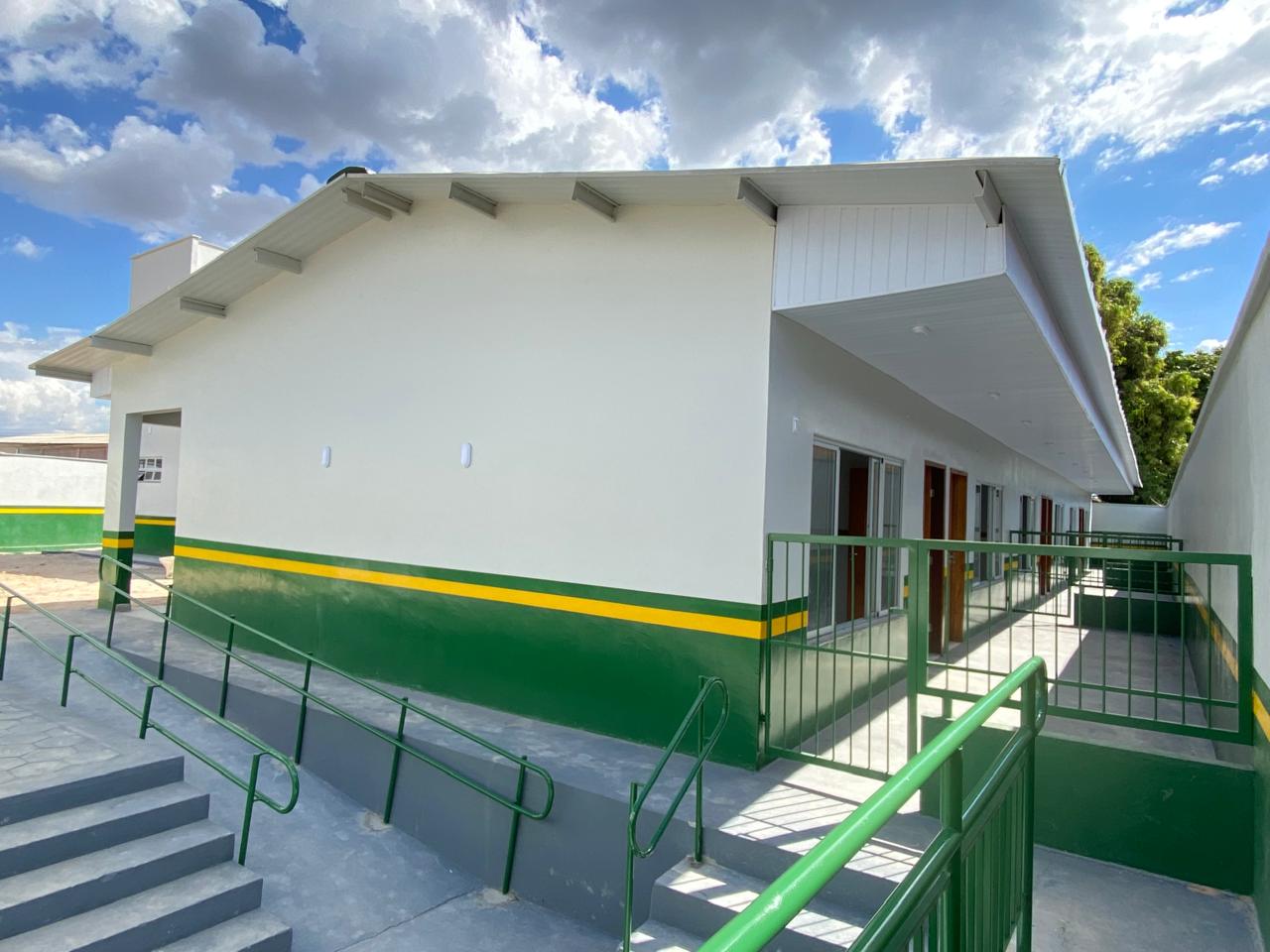Novo prédio do NEI Izabel Francisca está em fase final de pintura em Marabá