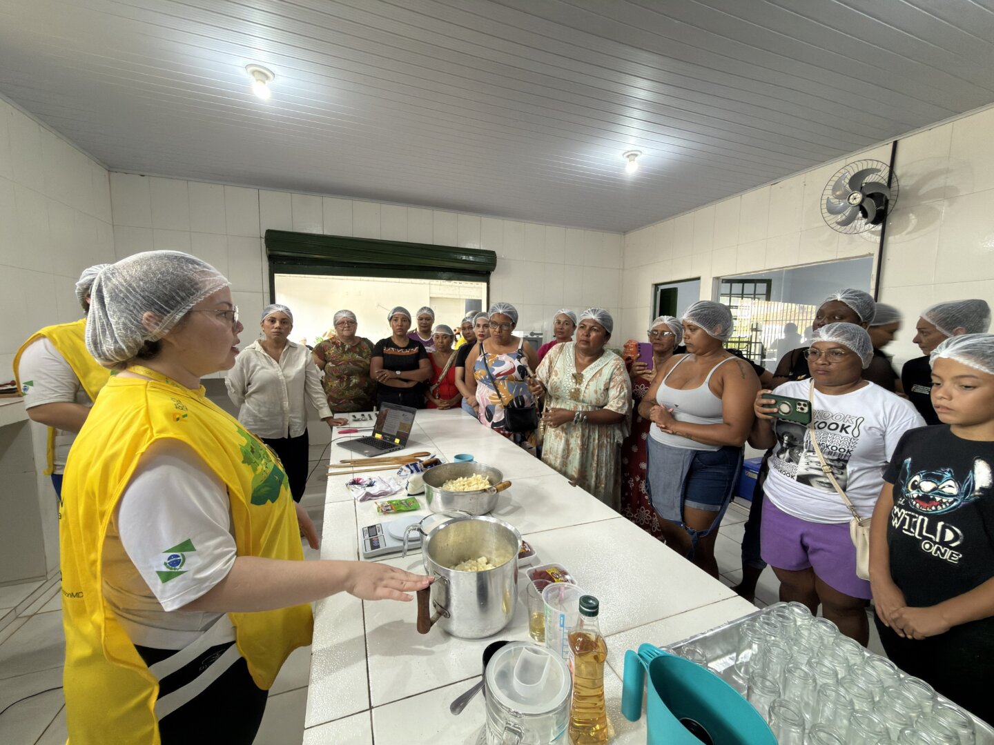 Oficina de Geleia de Frutas transforma conhecimento em oportunidade de renda para mulheres de Parauapebas