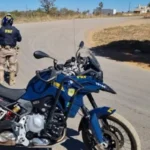 Para ‘farmar aura’, jovem de 19 anos é preso ao tentar furtar moto da PRF