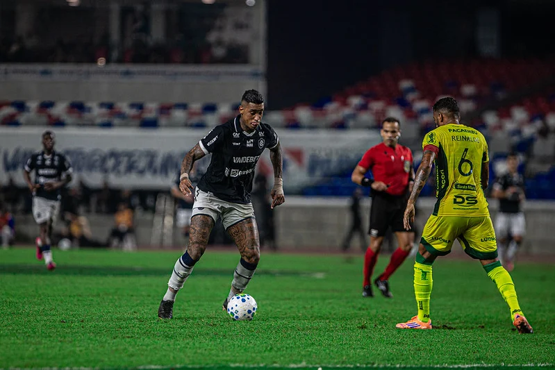Remo enfrenta o Mirassol em duelo de seis pontos contra o rebaixamento no Brasileirão