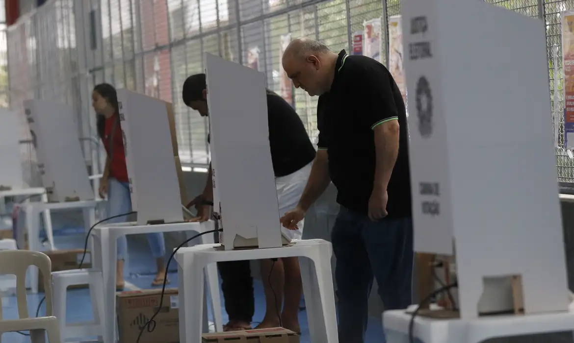 Saiba como a urna eletrônica garante a soberania do voto