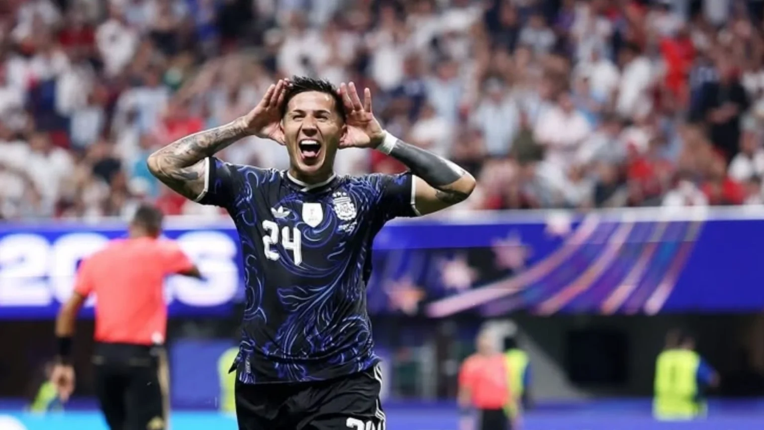 Argentina vence a Inglaterra por 2 a 1, e garante vaga na final da Copa do Mundo