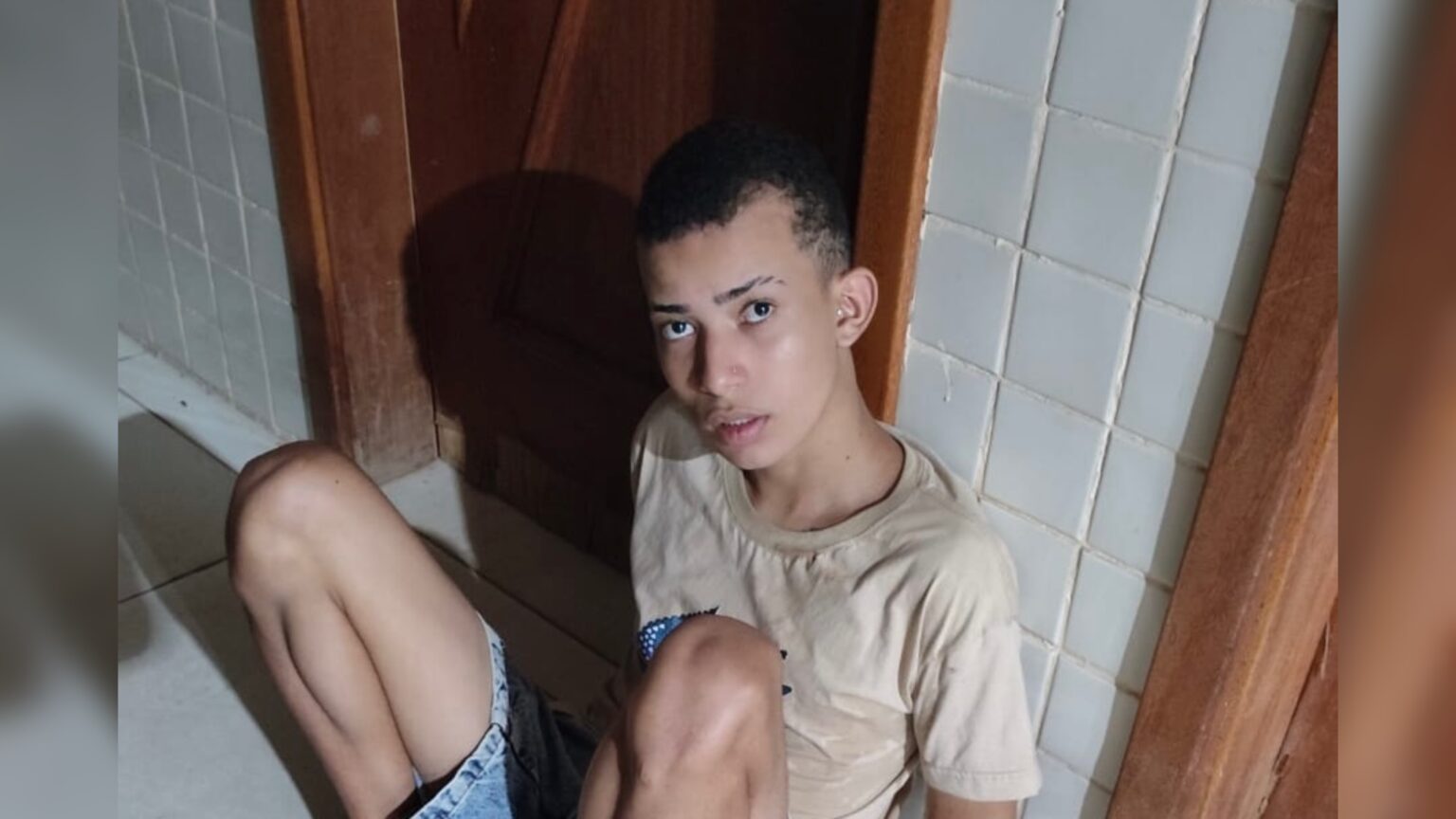 Jovem de 18 anos é preso por suspeita de tráfico de drogas no bairro Liberdade