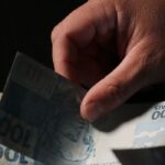 Idoso perde R$ 26 mil após receber ligação com falsa oferta de benefício