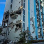 Terremoto de magnitude 7,7 atinge costa da Indonésia e mata pelo menos 38 pessoas