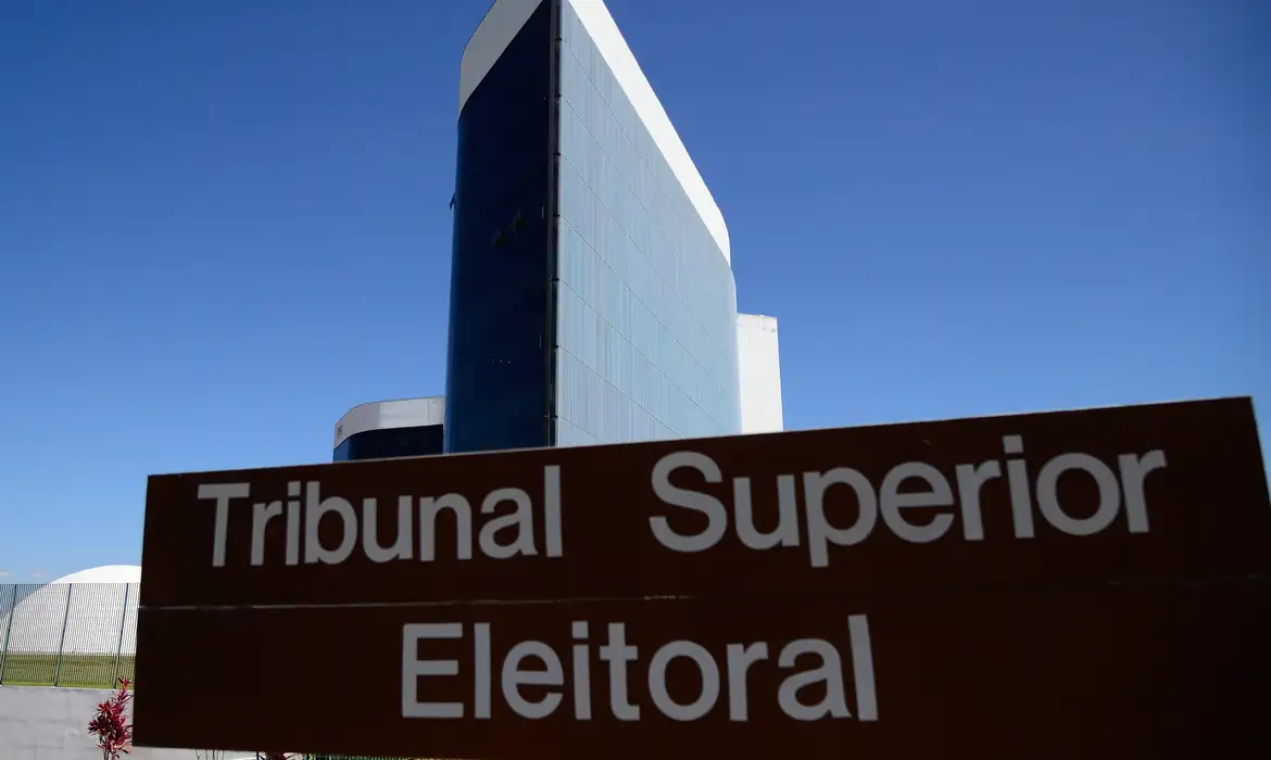 Eleições 2026: homem, branco e empresário é perfil majoritário de candidatos