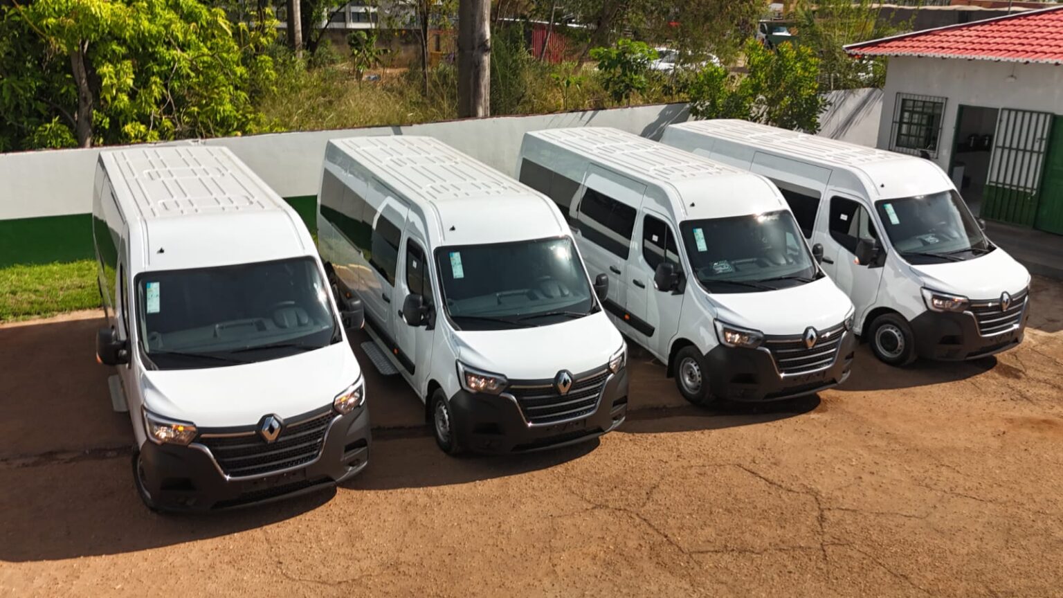 Prefeitura adquire quatro novas vans para reforçar transporte de pacientes da saúde em Marabá