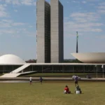 Congresso inicia nesta semana votações do fim da escala 6×1 e da ‘taxa das blusinhas’
